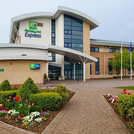 Holiday Inn Express Northampton - South By Ihg Εξωτερικό φωτογραφία