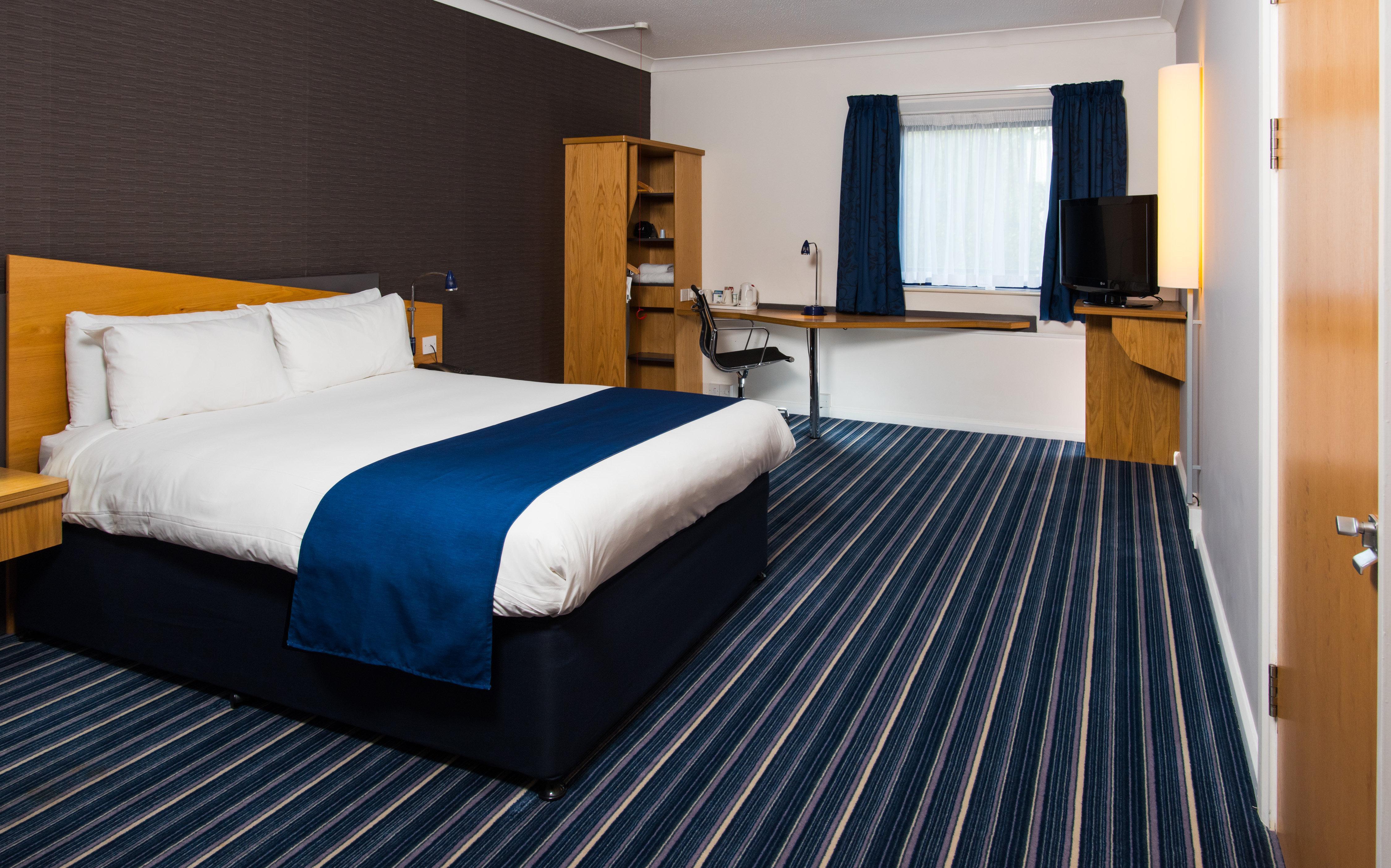 Holiday Inn Express Northampton - South By Ihg Εξωτερικό φωτογραφία