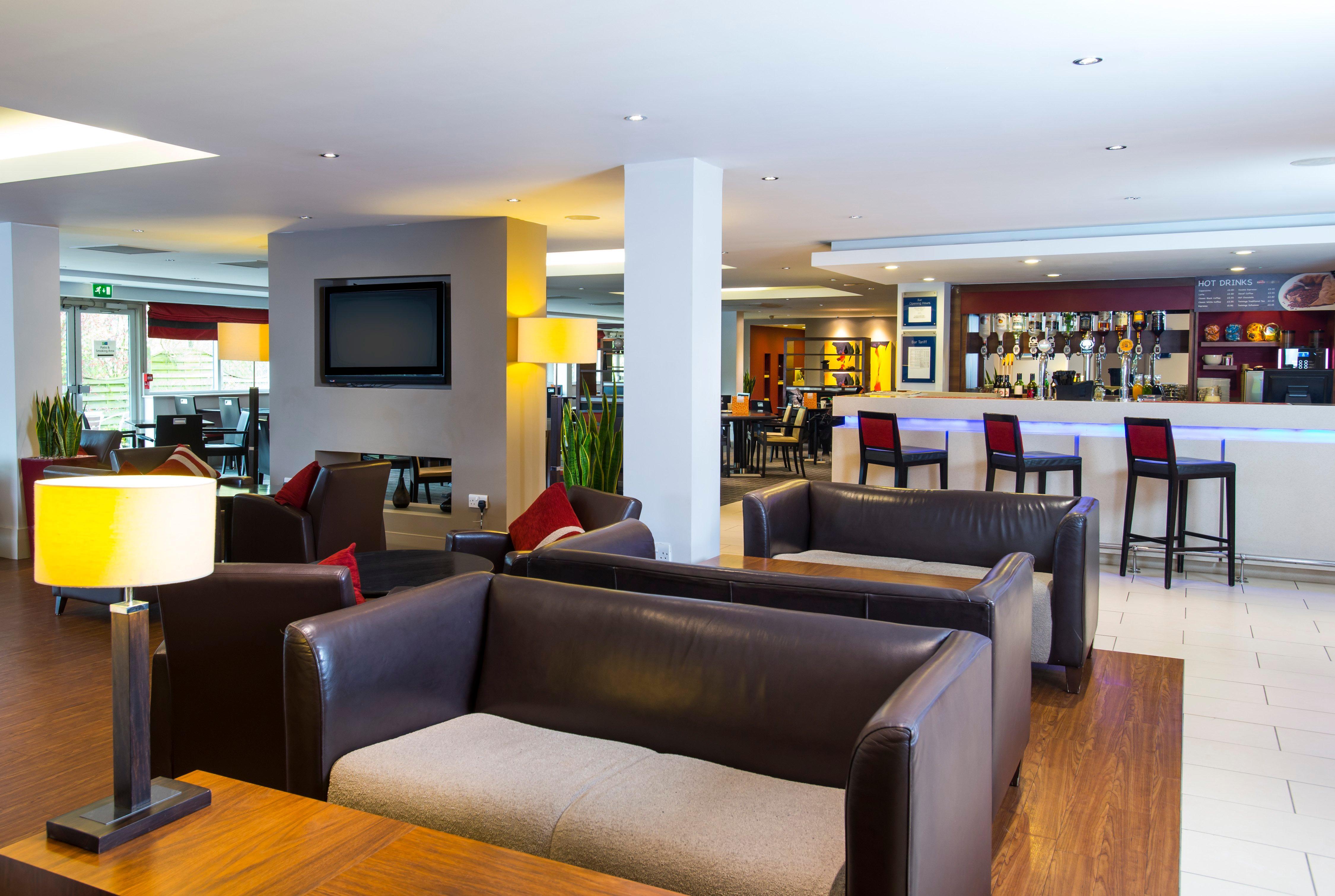Holiday Inn Express Northampton - South By Ihg Εξωτερικό φωτογραφία
