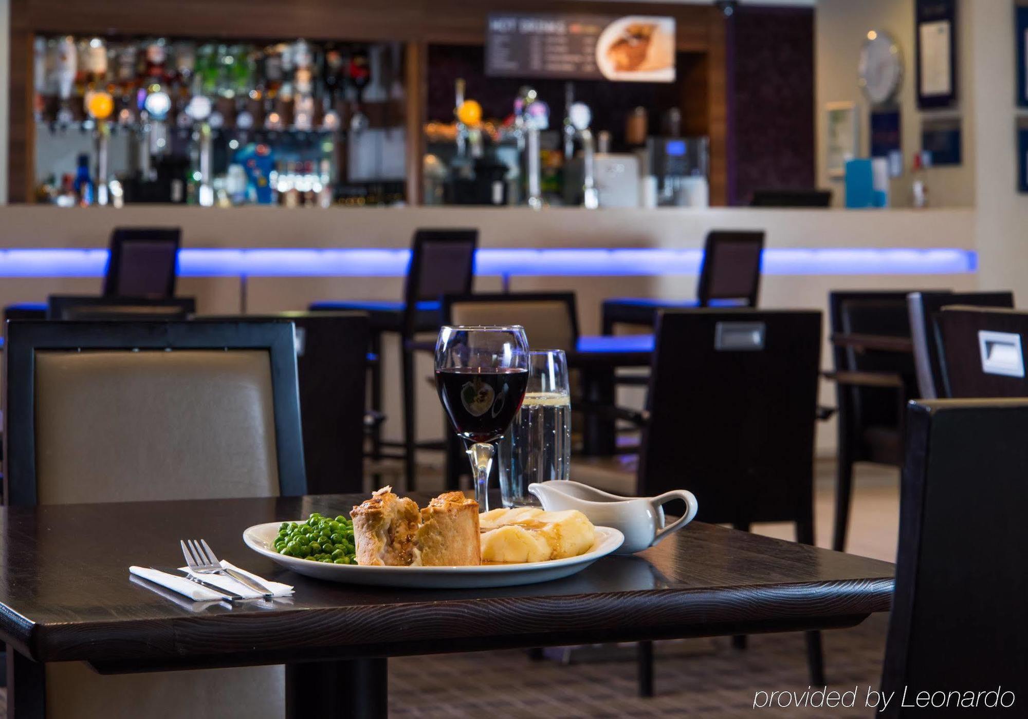 Holiday Inn Express Northampton - South By Ihg Εξωτερικό φωτογραφία